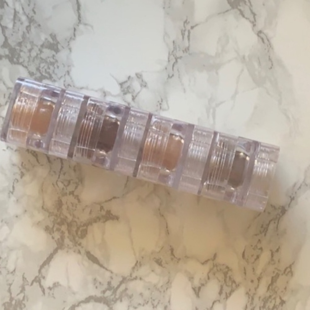 Naked Cosmetics 4 Stack EyeShadow. - Picture 4 of 4